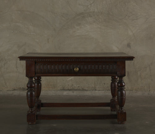 ITALIAN WRITING TABLE